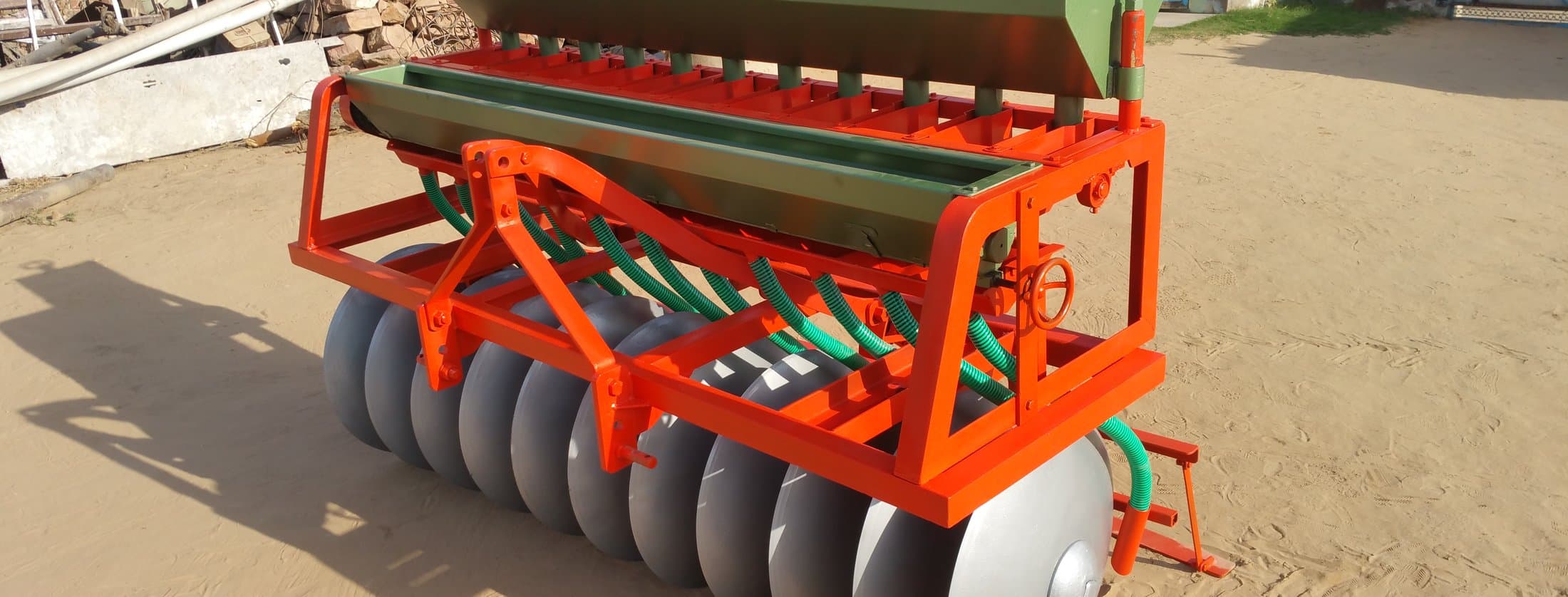 Seed-cum-Fertilizer Drills — reference photo